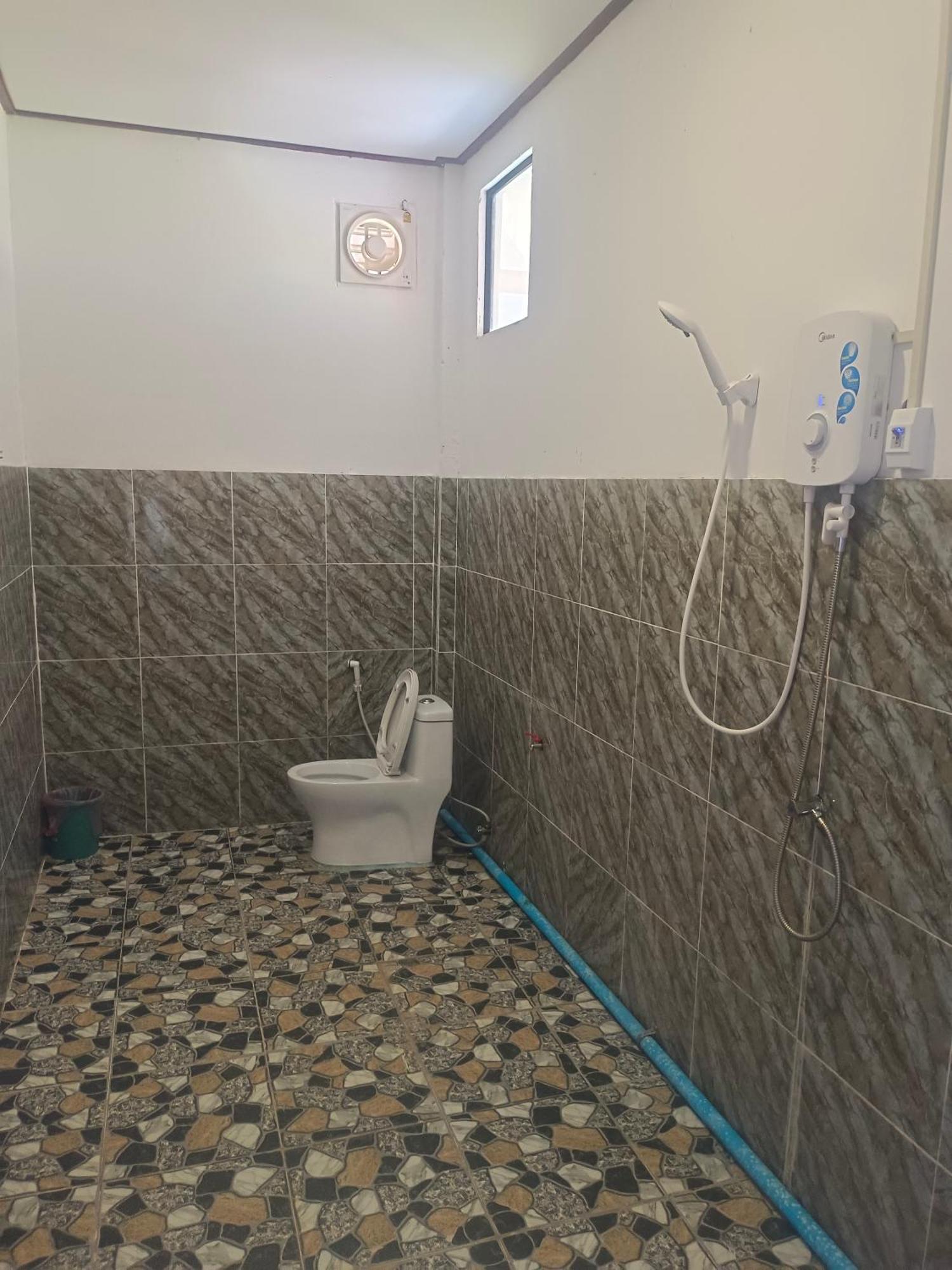 Dd Guesthouse Ванг-Виенг Экстерьер фото