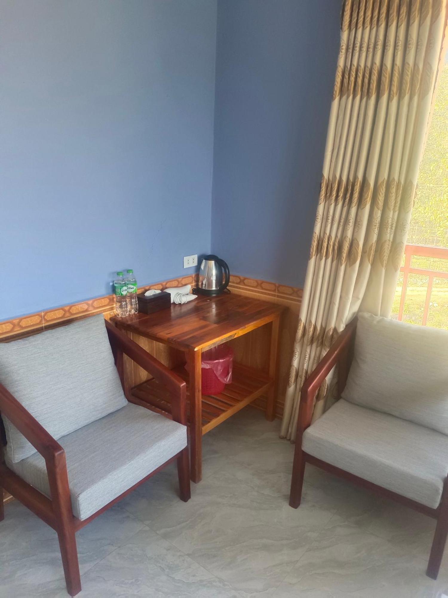 Dd Guesthouse Ванг-Виенг Экстерьер фото
