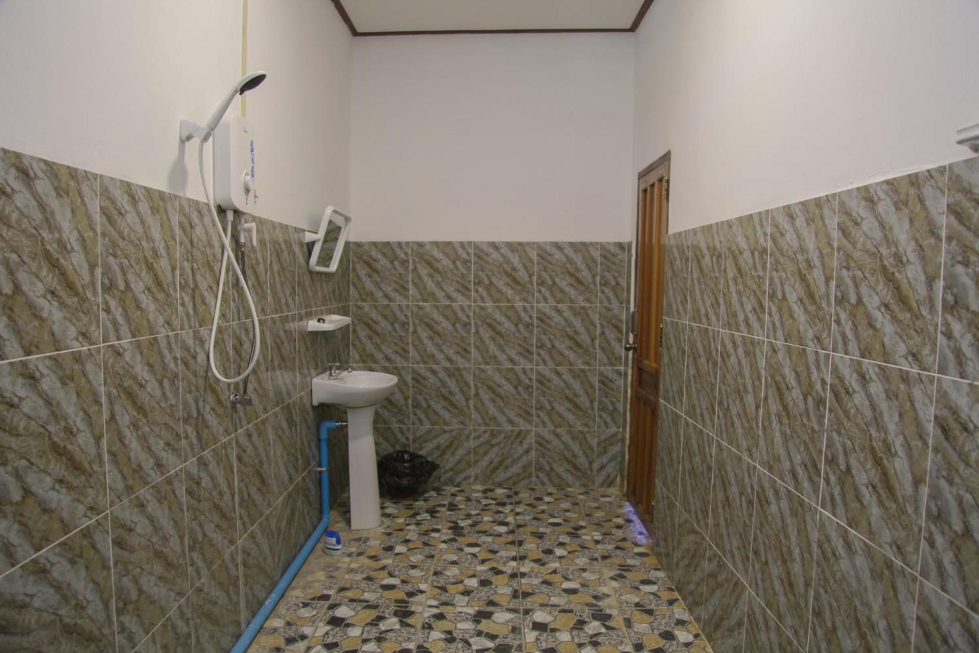 Dd Guesthouse Ванг-Виенг Экстерьер фото